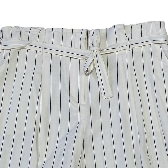 Worthington Shorts NWT Pleated Flare Ivory Black Stripes Size 18 - Picture 2 of 12